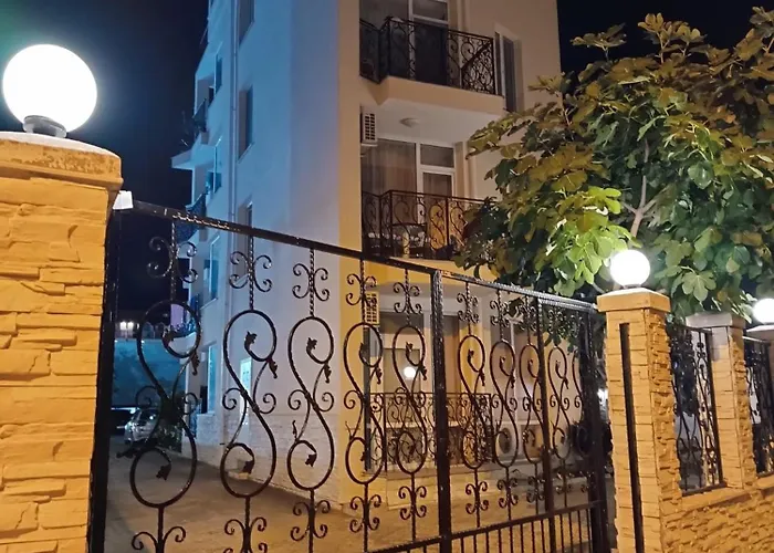 Sunny Apartment, Kokiche - White Building Liliya * Σάνι Μπιτς