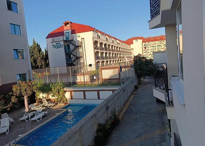 Sunny Apartment, Kokiche - White Building Liliya * Σάνι Μπιτς