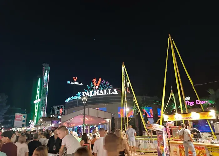 Διαμέρισμα Sunny Apartment, Kokiche - White Building Liliya Σάνι Μπιτς