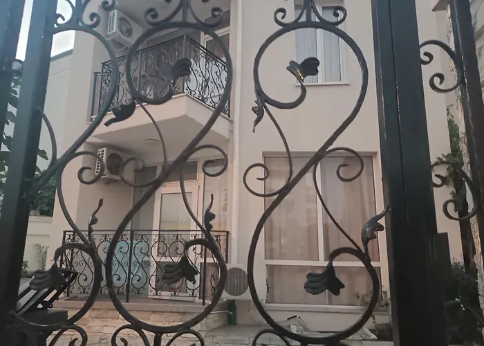 Sunny Apartment, Kokiche - White Building Liliya Διαμέρισμα Σάνι Μπιτς