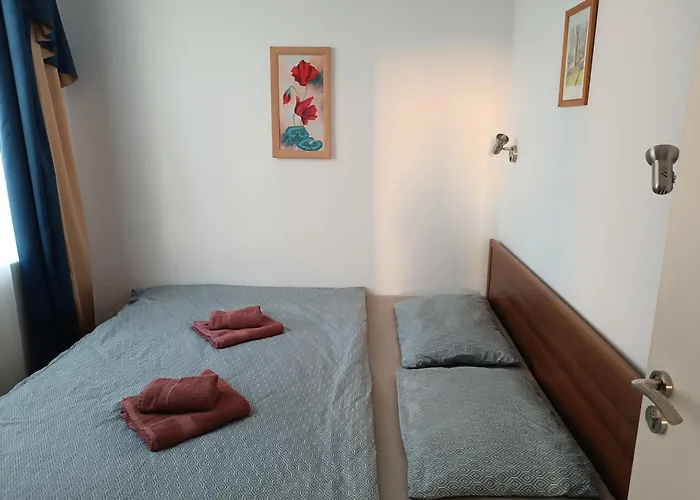 Διαμέρισμα Sunny Apartment, Kokiche - White Building Liliya *