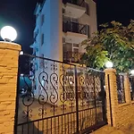 Sunny Apartment, Kokiche - White Building Liliya * Σάνι Μπιτς