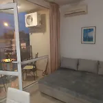 Sunny Apartment, Kokiche - White Building Liliya Διαμέρισμα Σάνι Μπιτς