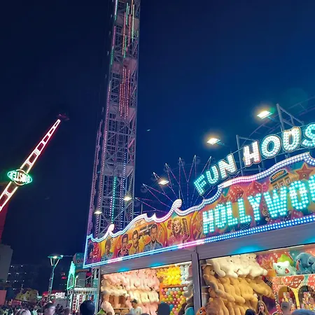 Lejlighed Sunny Apartment, Kokiche - White Building Liliya *