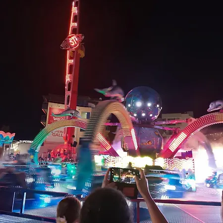 Sunny Apartment, Kokiche - White Building Liliya Lejlighed