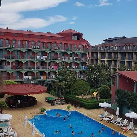 Pro 2 - 4 Osoby - Bila Budova V Arealu Kokiche Sunny Beach, Nesebar, Bulharsko *