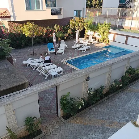 Appartement Sunny Apartment, Kokiche - White Building Liliya